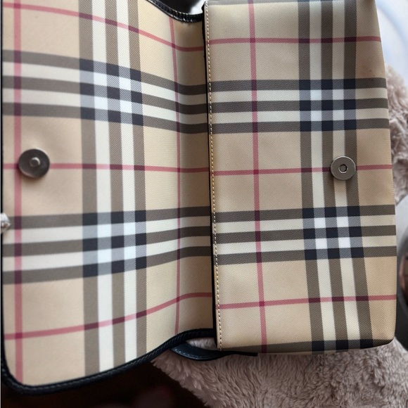 SALE ENDS AT MN ❤️ EUC Burberry Haymarket Novacheck Canvas Baguette Shoulder Bag - Picture 14 of 17